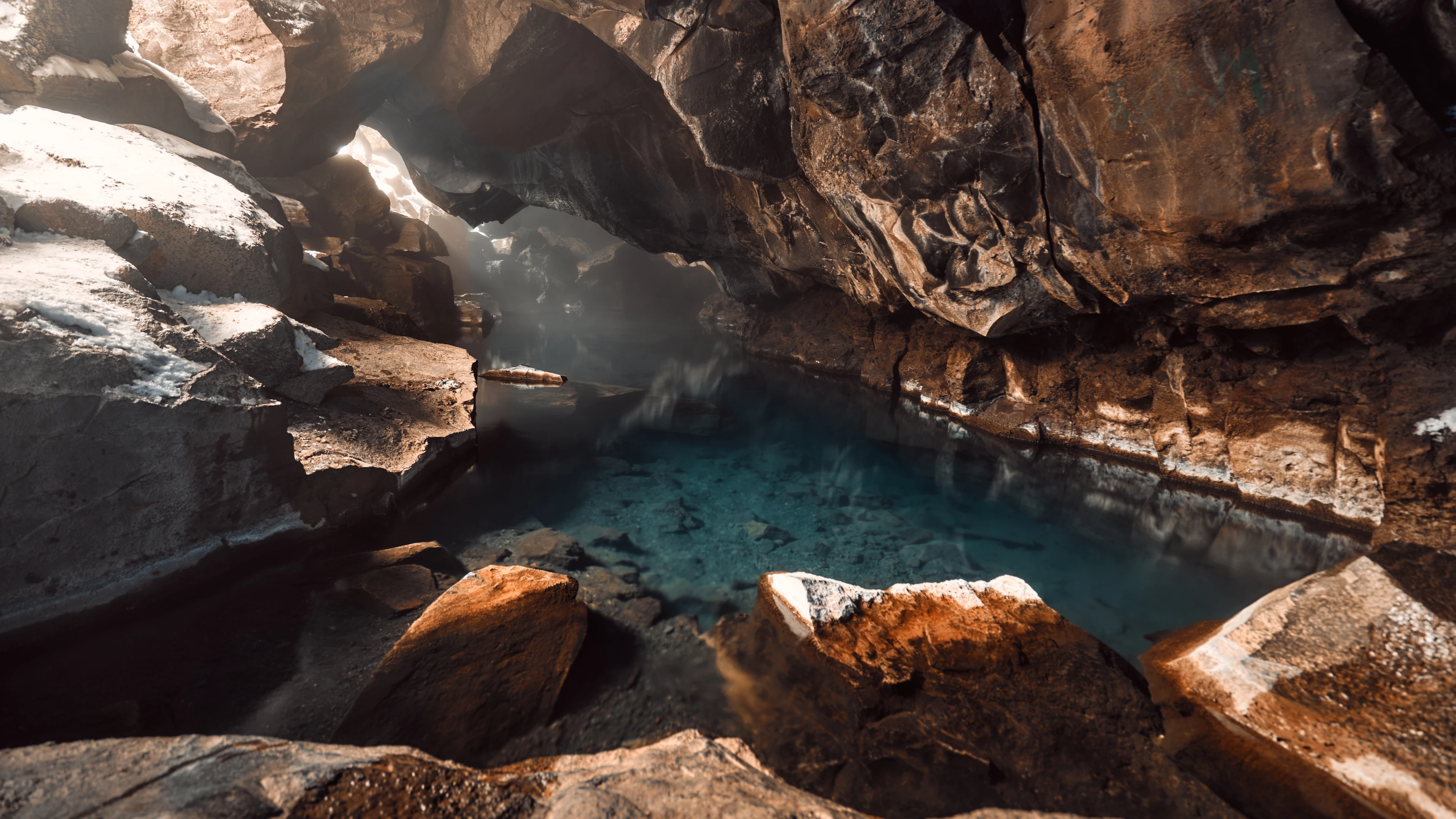 Yoann Boyer Photographe de voyages - Grotte Grjótagjá de Games of thrones - ISLANDE  